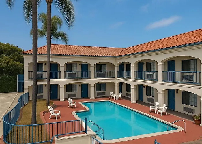 Lyfe Inn & Suites By Aga - Lax Airport